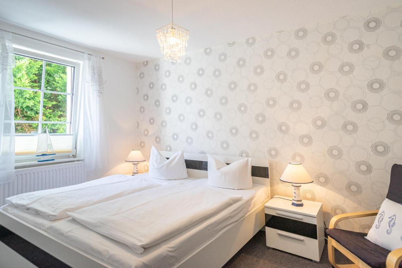 Pension Bergen Берген-ауф-Рюген Экстерьер фото